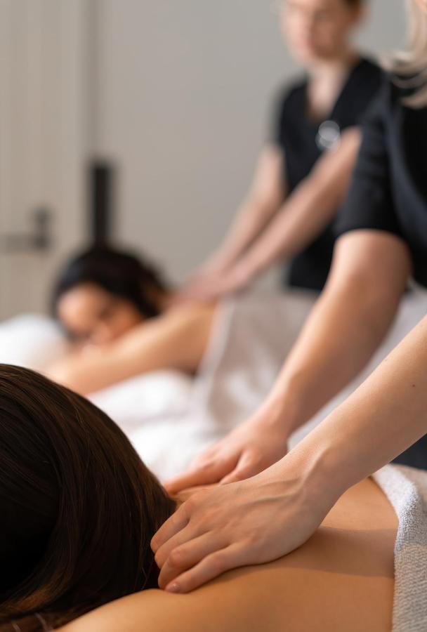 Runo Hotel Porvoo Ngoại thất bức ảnh A foot massage